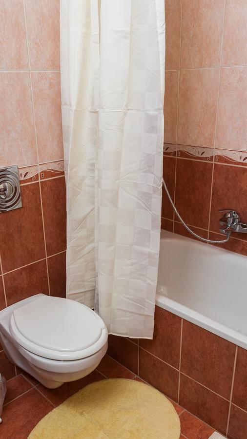 Inci Apartman Pécs Exterior foto